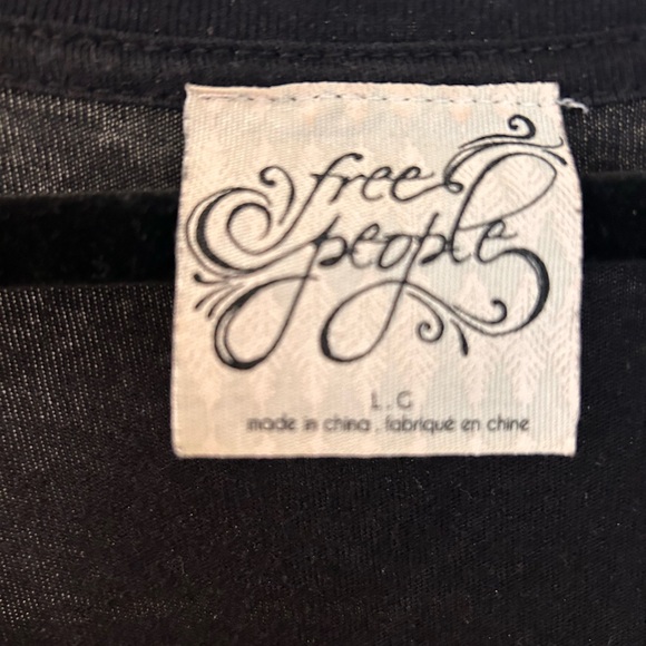 FREE PEOPLE TOP - Picture 3 of 3